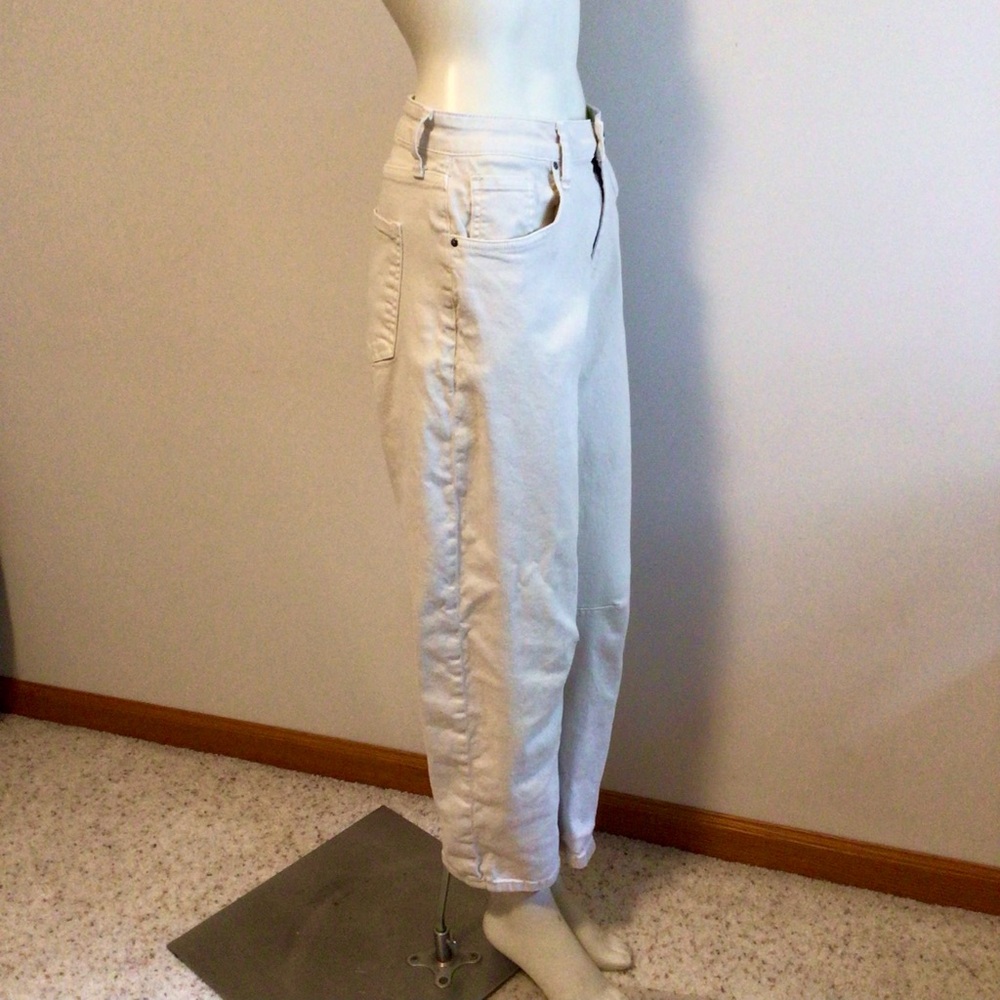 Kut from the Kloth Ashley Cream Barrel Jeans - Picture 6 of 16